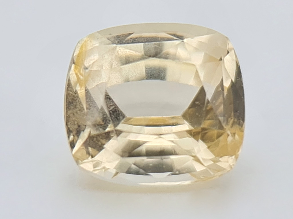 3UG3 Yellow Sapphires