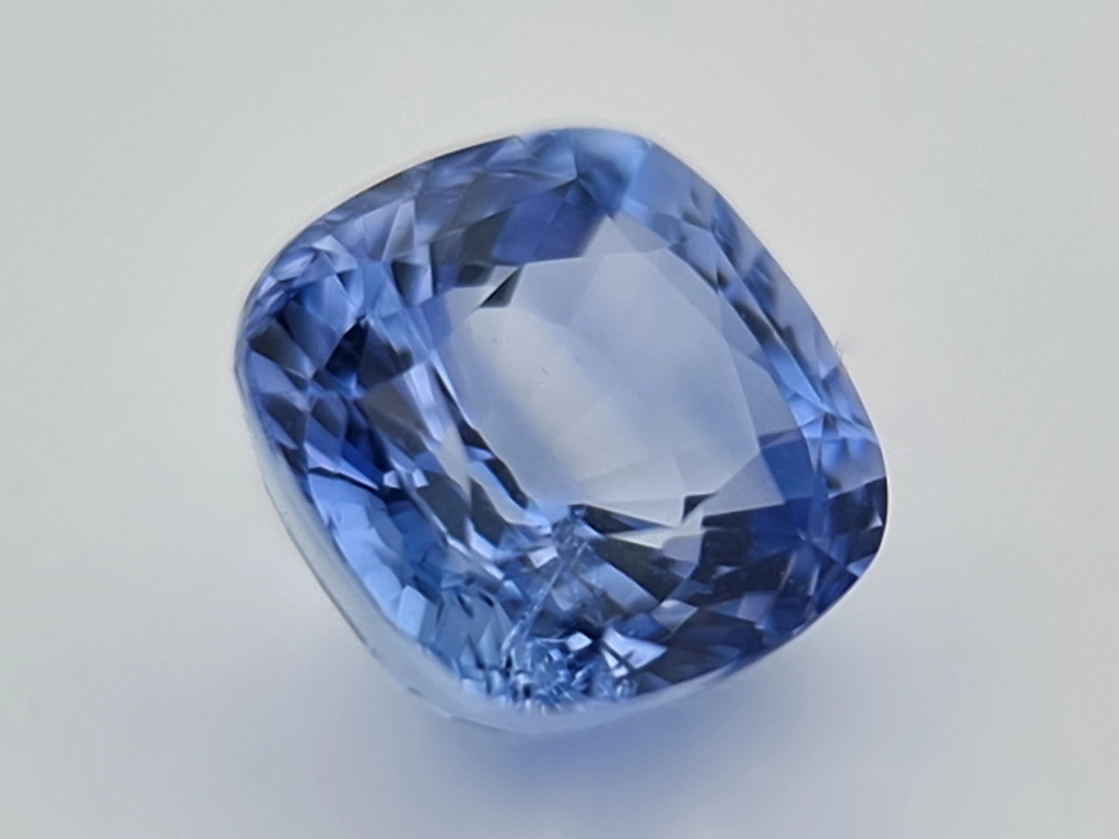 8DC1-3 where to buy blue sapphire gemstones in Sri Lanka